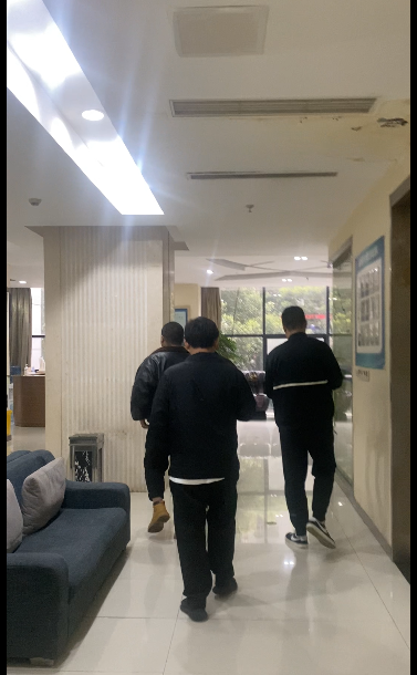 ��й�����·������׼�����Ӧ��ǰ��